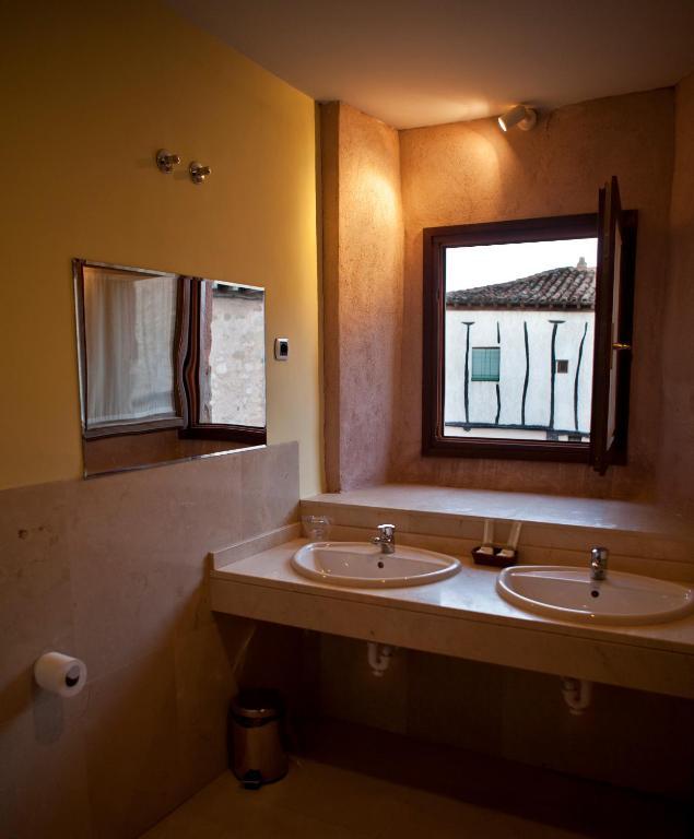 Hospederia Porta Coeli Hotel Siguenza Room photo